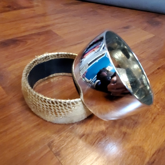 Jewelry - Bracelet Set
